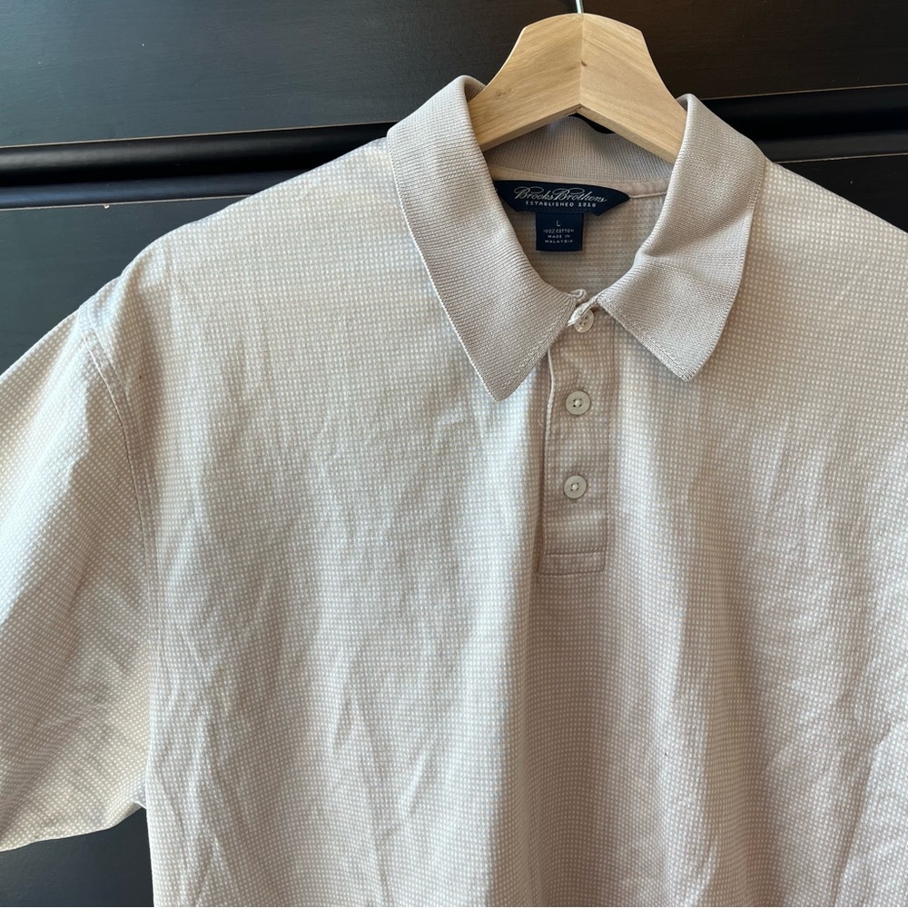 5/21 HOST PICK ๐ Brooks Brothers Short Sleeve Shirt - Picture 2 of 10